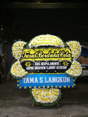 Papan Bunga Duka di Tebing Tinggi Timur